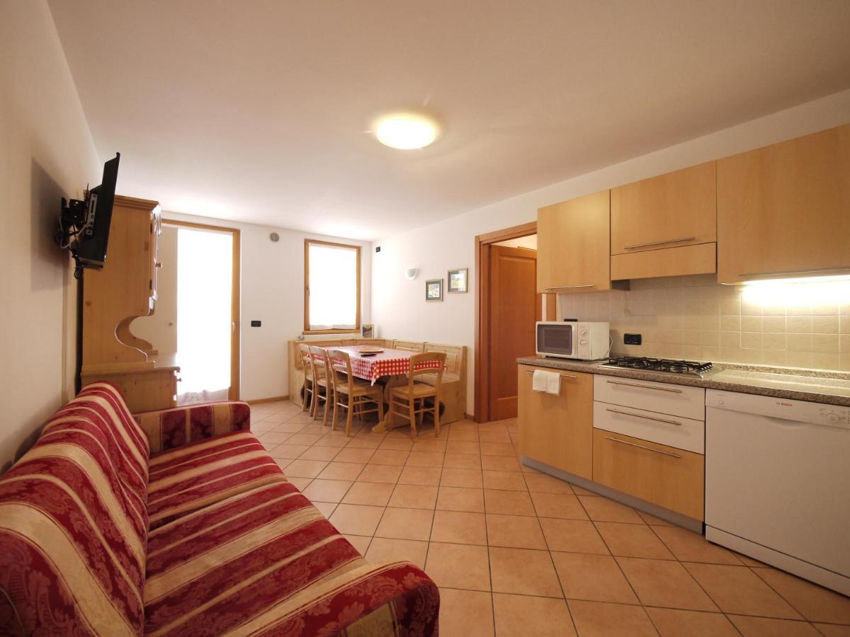 Service Apartment *