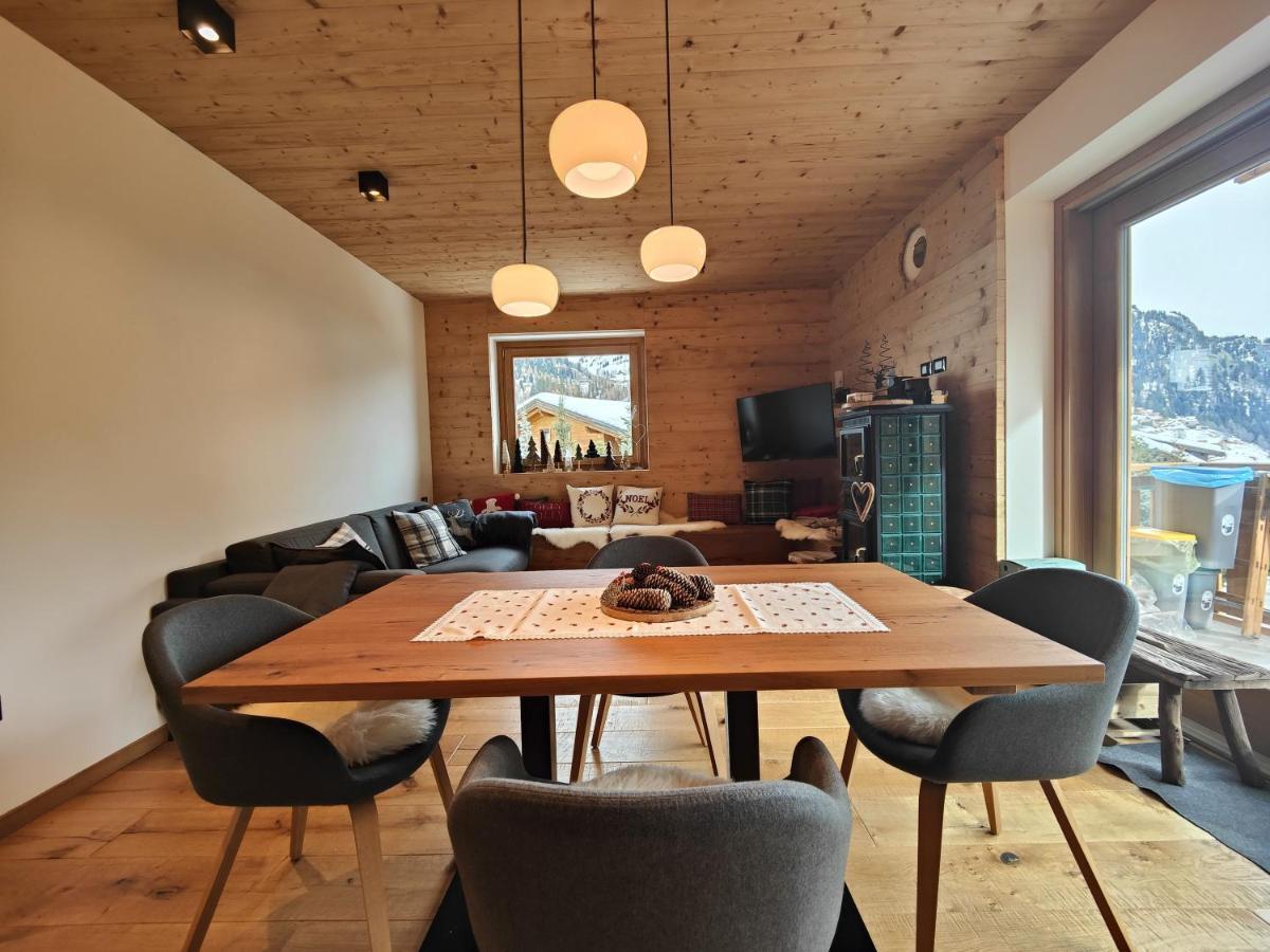 Service Apartment *